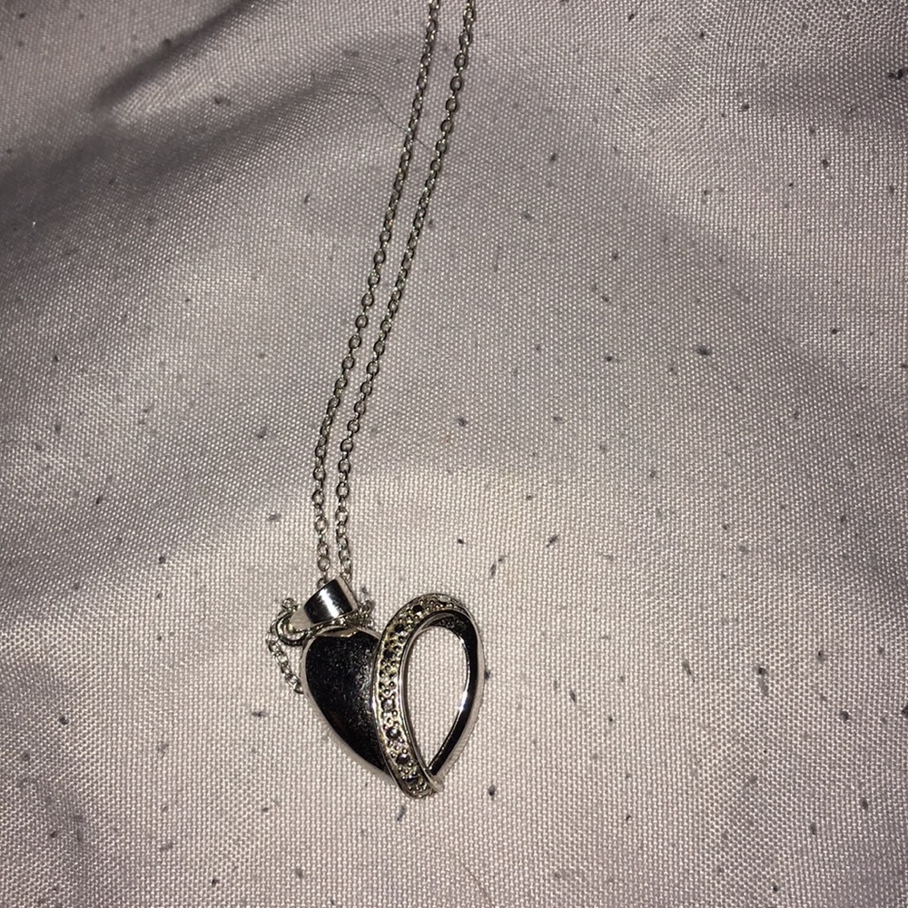 Sliver heart necklace